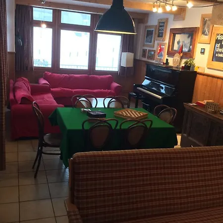 Simplon House 3*